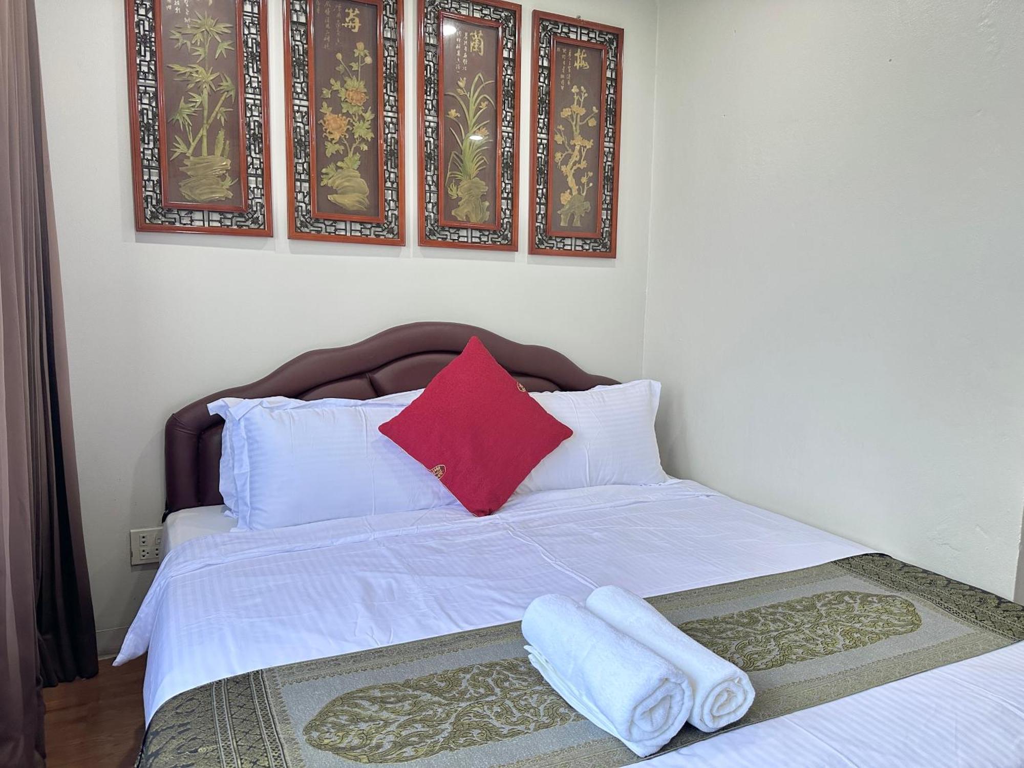 Longzhu Guesthouse Банкок Екстериор снимка
