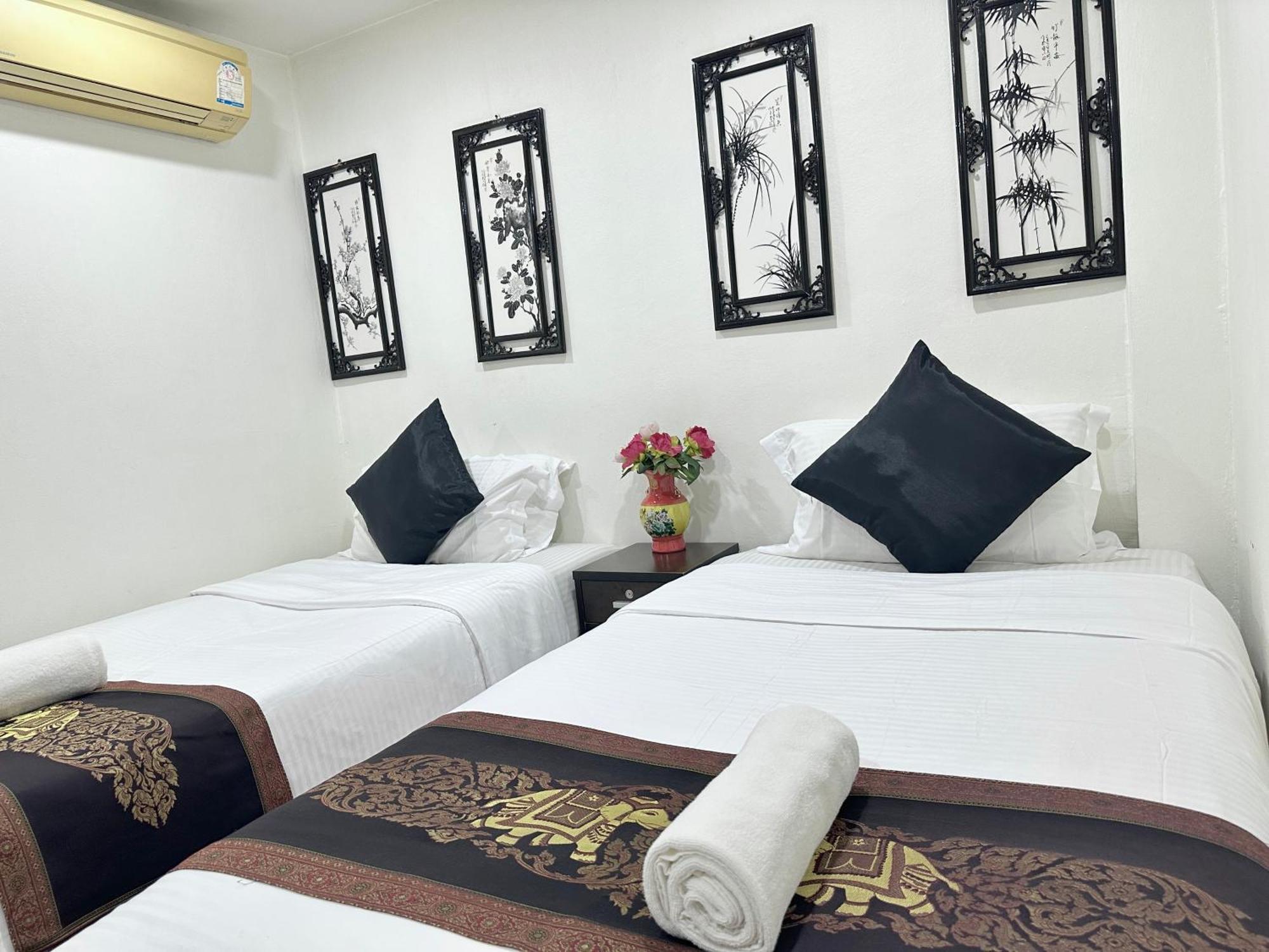 Longzhu Guesthouse Банкок Екстериор снимка