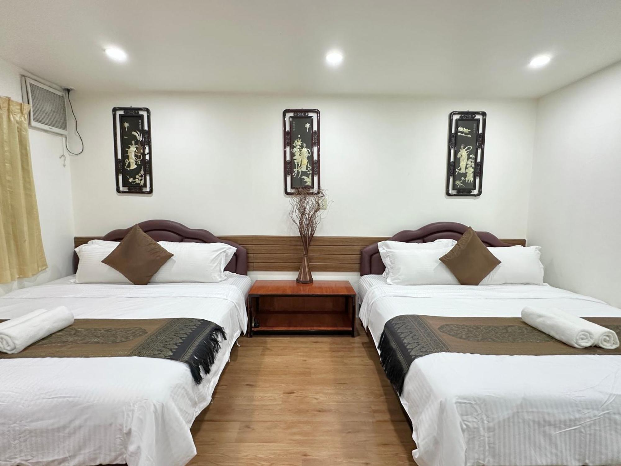 Longzhu Guesthouse Банкок Екстериор снимка